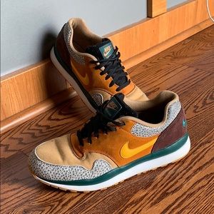 Nike Air Safari